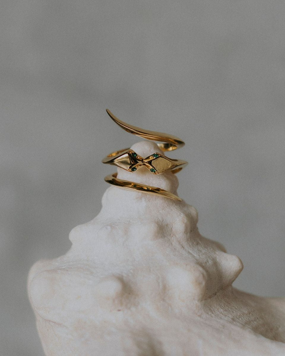 THE KISS GOLD RING - DE LA ROSA TULUM