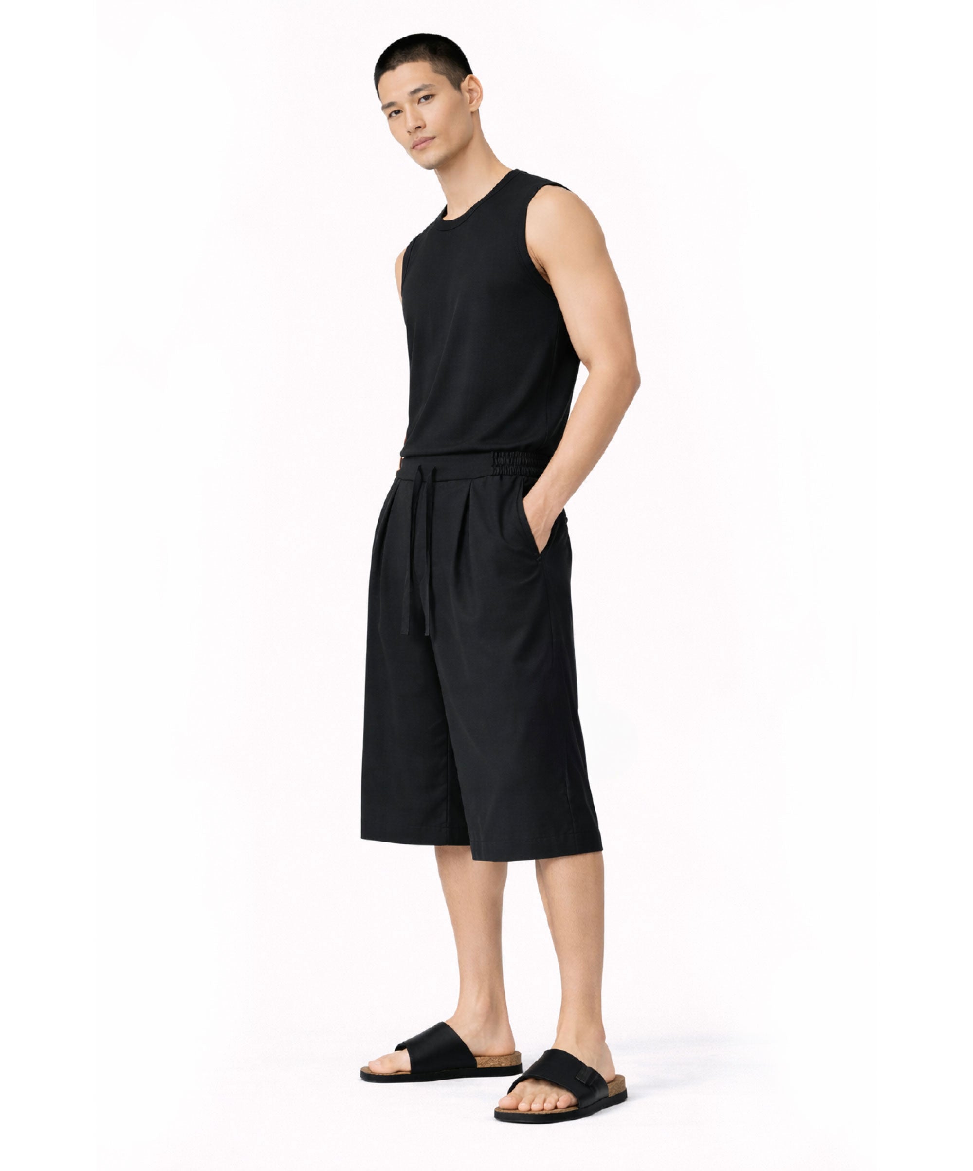 HAKAMA BLACK SHORT