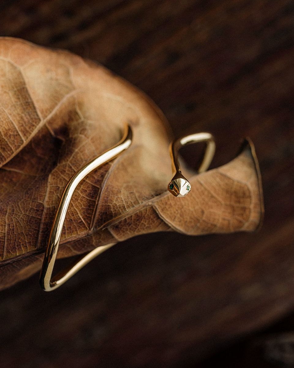 SNAKE GOLD PALM CUFF - DE LA ROSA TULUM