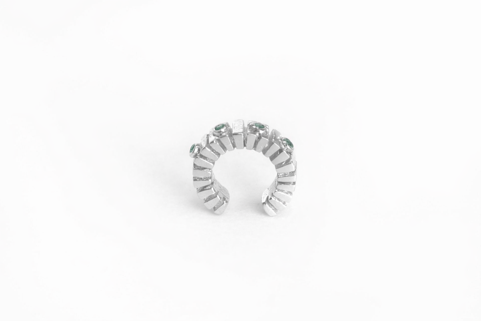 STAIRWAY SILVER EAR CUFF - DE LA ROSA TULUM