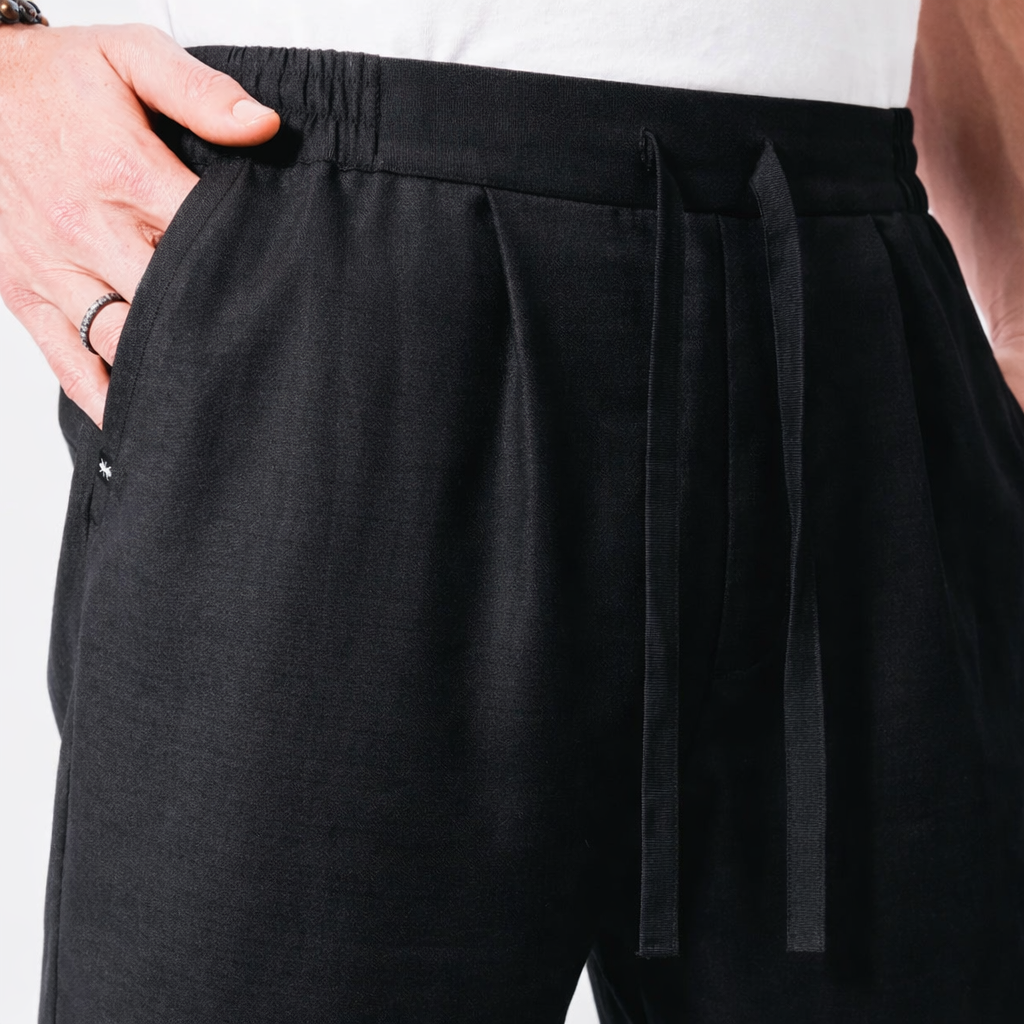 HAKAMA BLACK SHORT - DE LA ROSA TULUM