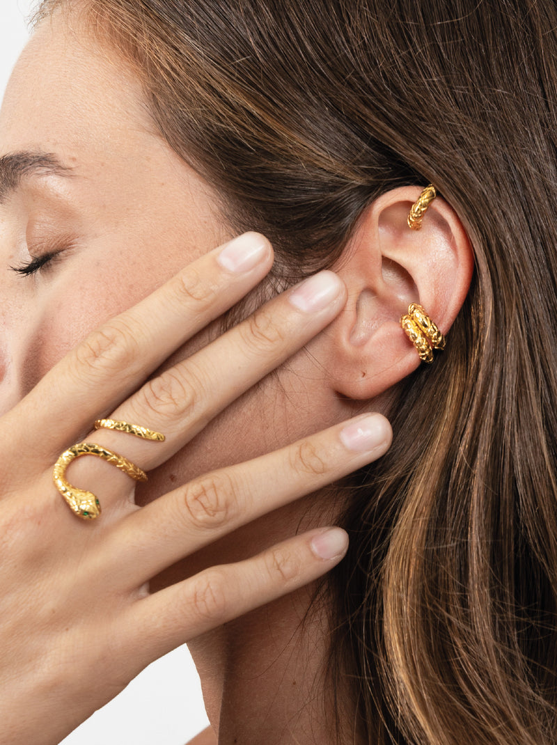 ENDLESS EVOLUTION GOLD SNAKESKIN EAR CUFF - DE LA ROSA TULUM