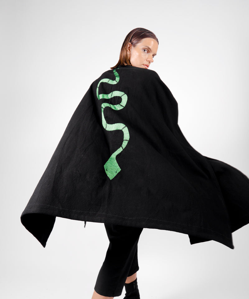 SNAKE BLACK PONCHO - DE LA ROSA TULUM