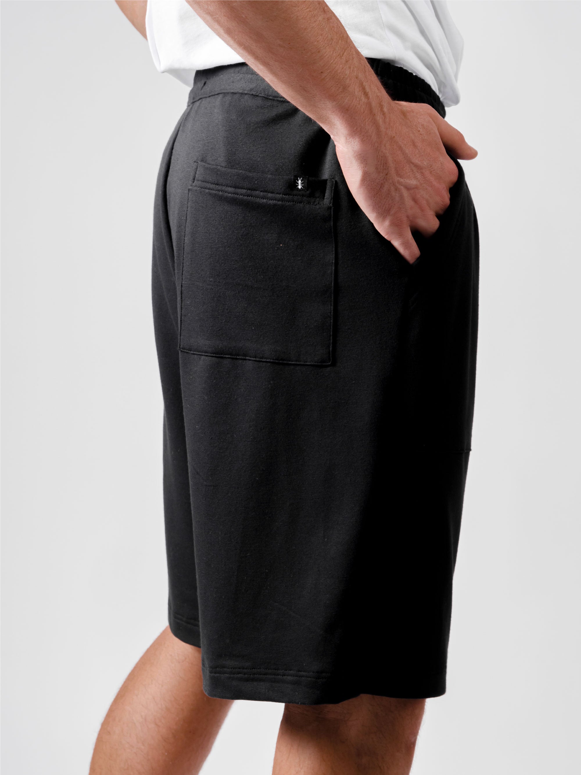 RELAX LOUNGE SPORT BLACK SHORTS