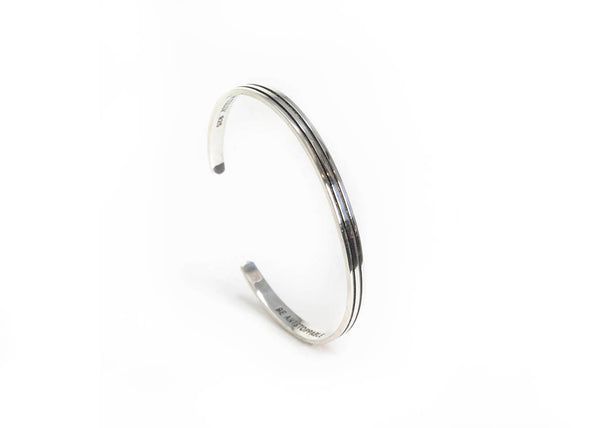 BE ANTSTOPPABLE SILVER MINIMALIST BRACELET - DE LA ROSA TULUM