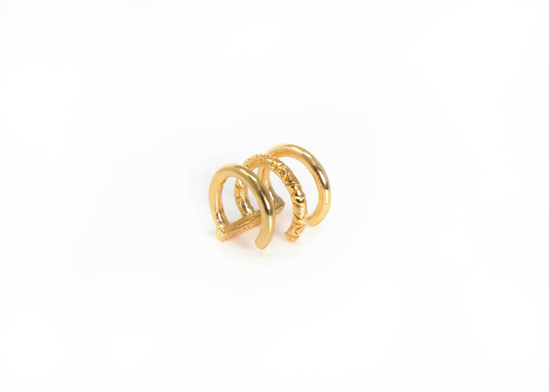 ENDLESS EVOLUTION GOLD TRIPLE-BAND EAR CUFF - DE LA ROSA TULUM