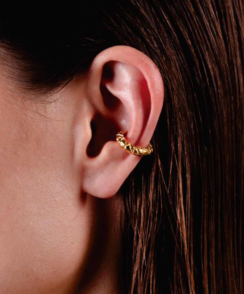 ENDLESS EVOLUTION GOLD SNAKESKIN EAR CUFF - DE LA ROSA TULUM