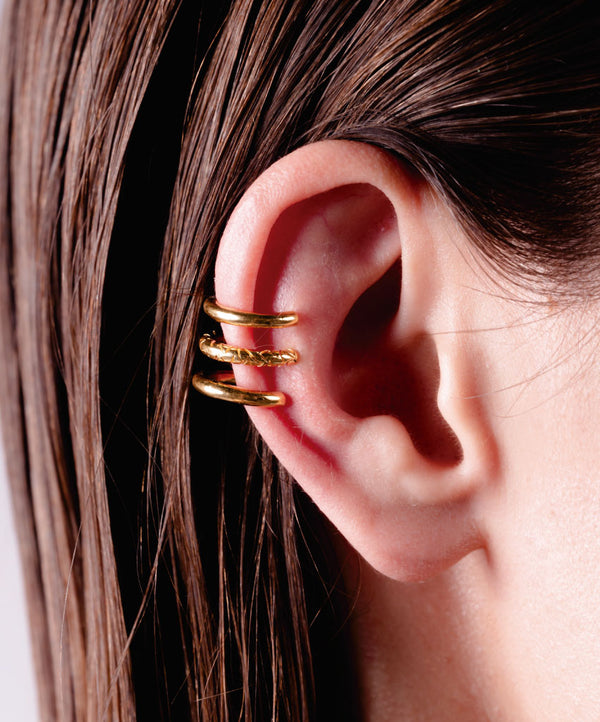 ENDLESS EVOLUTION GOLD TRIPLE-BAND EAR CUFF - DE LA ROSA TULUM