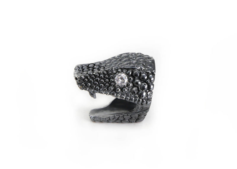 ENDLESS EVOLUTION BLACKENED SILVER SNAKEHEAD RING - DE LA ROSA TULUM